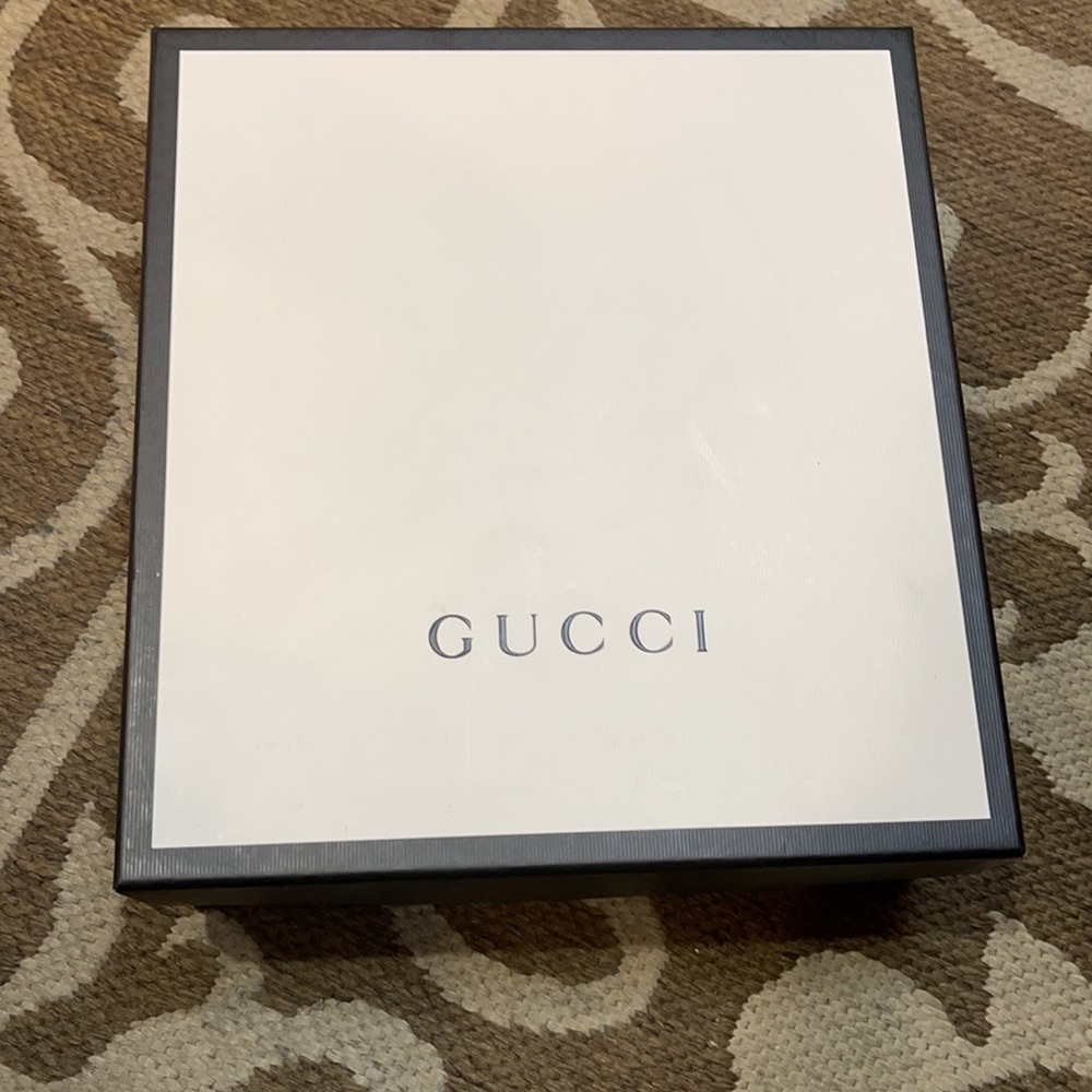 Gucci shoes used a few times - Picture 8 of 9